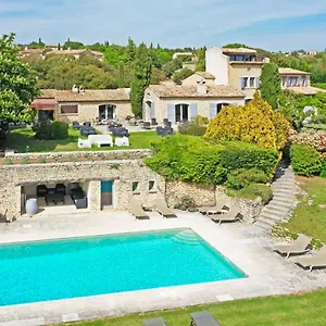 bed-and-breakfast-domaine-de-lenclos.fr-provencehotel.com/